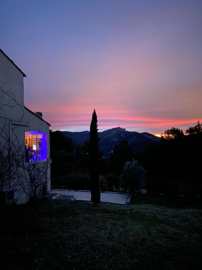 La Maison Perchee Auriol Екстериор снимка